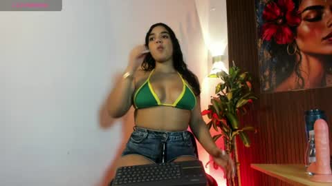 Snapshot of soy_caro chatting on 06/27/26, 08:08 Caro online show from 06/27/26, 08:08