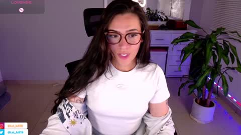 Luisa    online show from 01/27/25, 12:43