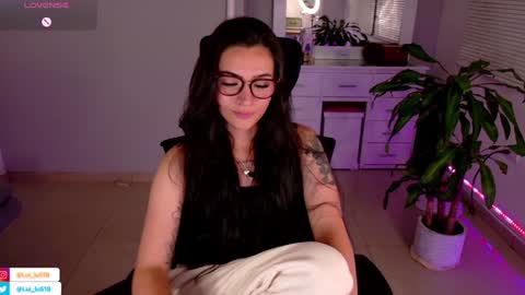 Luisa    online show from 02/03/25, 12:04