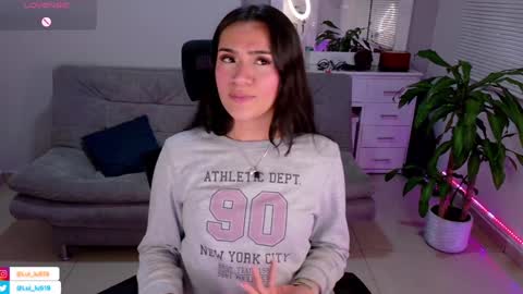 Luisa    online show from 02/09/25, 01:22