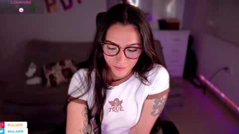 Luisa    online show from 03/09/25, 01:04