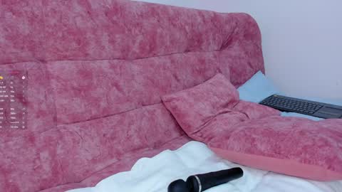 Instagram Soyamandaa  1 online show from 12/15/24, 08:47