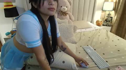 Adeline independent model online show from 03/21/26, 08:19