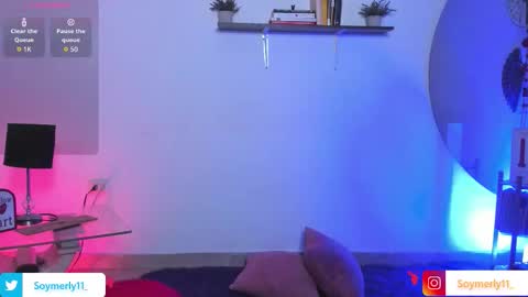 Snapshot of soymerly11_ chatting on 11/19/25, 12:43 Independent Model Merly online show from 11/19/25, 12:43