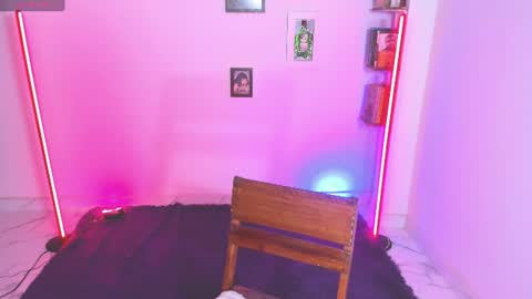 Independent Model Merly online show from 06/16/26, 03:09