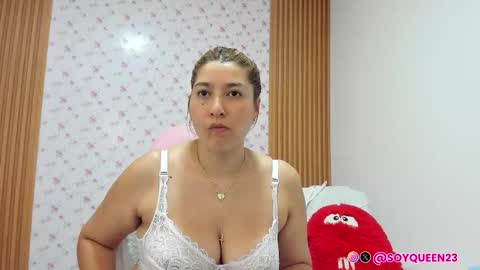 SoyQueen online show from 01/19/26, 05:44