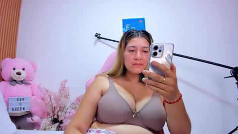 SoyQueen online show from 05/09/26, 04:06