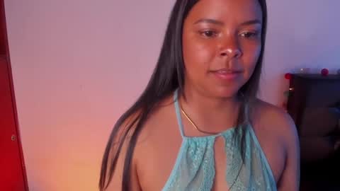 Snapshot of soytucolor chatting on 01/17/25, 01:46 Paula add me on snap online show from 01/17/25, 01:46