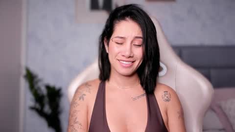 brisa  s online show from 11/18/25, 02:54