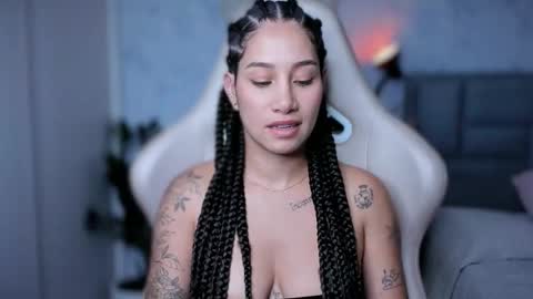 brisa  s online show from 11/23/25, 03:01