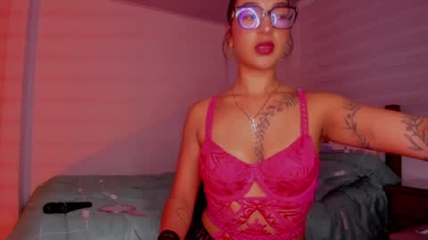VANESSA  online show from 04/28/26, 08:41