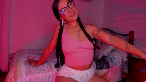 VANESSA  online show from 05/05/26, 04:31