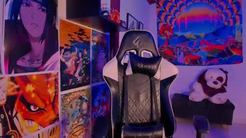 Val online show from 12/12/24, 11:47