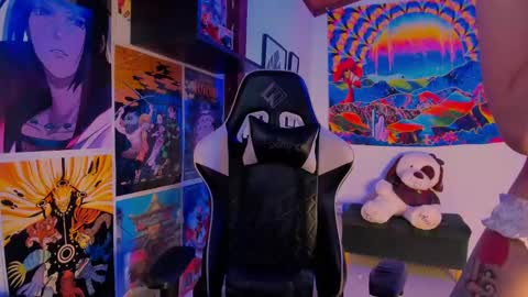 Val online show from 02/05/25, 01:47