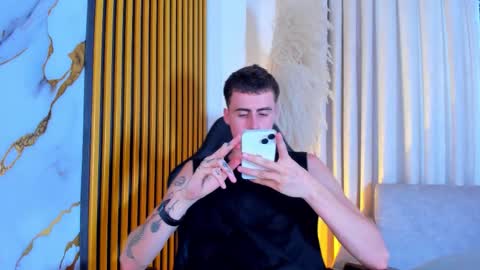 spaceboy_1 online show from 03/18/26, 09:40