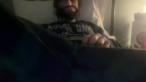 Snapshot of spacecase843 chatting on 01/30/25, 11:22 TrndSettrz online show from 01/30/25, 11:22