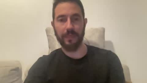 spainmenhot69 online show from 12/27/24, 06:42