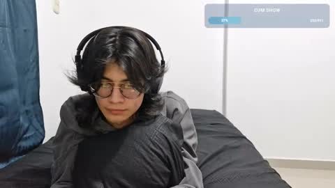 Snapshot of spaiseebuhnaanuh chatting on 03/05/25, 02:25 Roger online show from 03/05/25, 02:25