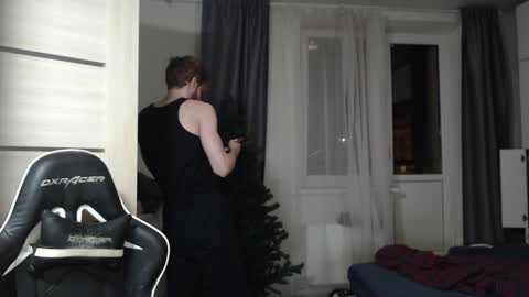 Snapshot of spaisenok chatting on 01/02/25, 10:33 Mike online show from 01/02/25, 10:33