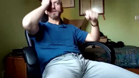 Manu  online show from 12/01/25, 03:28