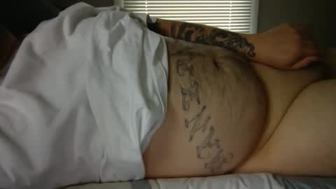 Snapshot of sparehamster chatting on 10/30/25, 02:40 sparehamster online show from 10/30/25, 02:40