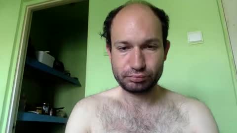 Snapshot of sparei7 chatting on 05/08/26, 09:36 Snaiky online show from 05/08/26, 09:36