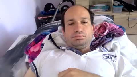 Snapshot of sparei7 chatting on 05/10/26, 10:31 Snaiky online show from 05/10/26, 10:31