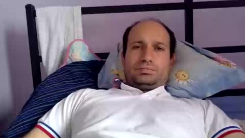Snapshot of sparei7 chatting on 05/11/26, 02:45 Snaiky online show from 05/11/26, 02:45