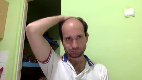 Snapshot of sparei7 chatting on 05/12/26, 10:51 Snaiky online show from 05/12/26, 10:51