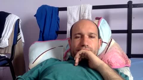 Snapshot of sparei7 chatting on 06/02/26, 09:22 Snaiky online show from 06/02/26, 09:22