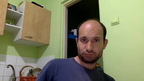 Snapshot of sparei7 chatting on 06/14/26, 10:23 Snaiky online show from 06/14/26, 10:23