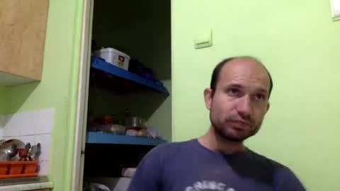 Snapshot of sparei7 chatting on 06/15/26, 10:01 Snaiky online show from 06/15/26, 10:01