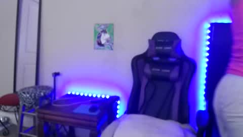 Snapshot of sparkle_pinuppp chatting on 02/20/26, 09:43 Tip 1 token Follow me on instagram Sparkle pinuppp online show from 02/20/26, 09:43