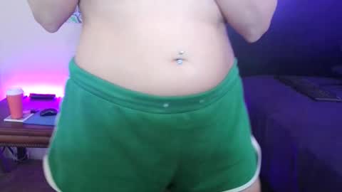 Snapshot of sparkle_pinuppp chatting on 02/28/26, 07:20 Tip 1 token Follow me on instagram Sparkle pinuppp online show from 02/28/26, 07:20