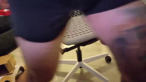 Snapshot of sparklenuts17 chatting on 01/12/25, 04:00 sparklenuts17 online show from 01/12/25, 04:00