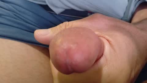 Snapshot of sparklenuts17 chatting on 02/26/26, 01:21 sparklenuts17 online show from 02/26/26, 01:21