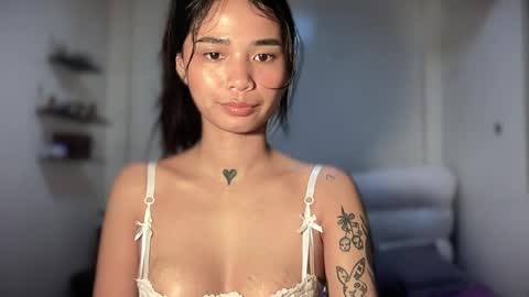 Sparkle online show from 04/10/26, 12:21