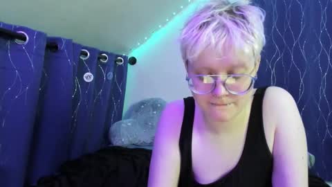 Atticus Pendragon online show from 11/25/25, 07:36