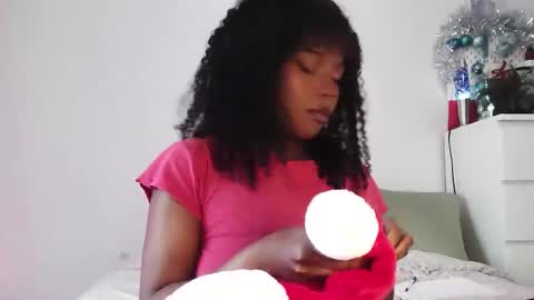 Soleil online show from 12/22/25, 05:21