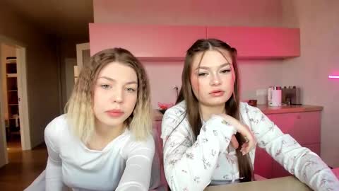 Snapshot of sparkly_18 chatting on 03/26/26, 08:53 sparkly_18 online show from 03/26/26, 08:53