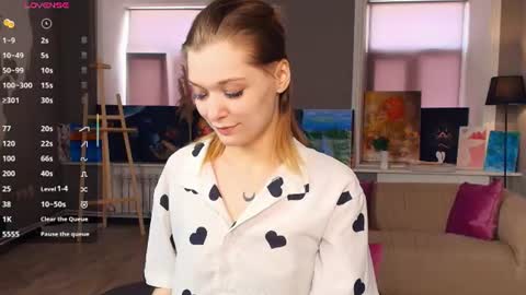 Kate online show from 06/18/26, 09:14