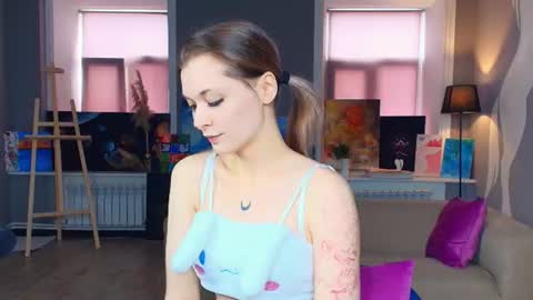 Kate online show from 06/25/26, 07:46
