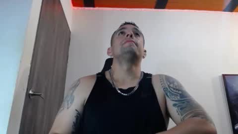 Snapshot of spartacus_cam chatting on 02/13/25, 05:37     online show from 02/13/25, 05:37