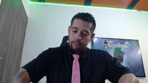     online show from 12/18/25, 05:24