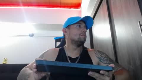     online show from 06/03/26, 05:10