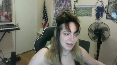Snapshot of spawnofademon chatting on 12/04/24, 02:48 spawnofademon online show from 12/04/24, 02:48