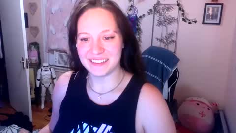 Snapshot of spawnofademon chatting on 10/04/25, 05:27 spawnofademon online show from 10/04/25, 05:27