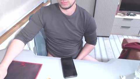 Snapshot of spb78 chatting on 11/16/25, 10:37 Art online show from 11/16/25, 10:37