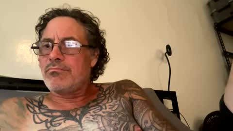 specter1972 online show from 11/16/25, 02:00