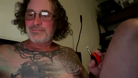 specter1972 online show from 05/18/26, 11:32